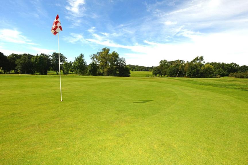 Blacknest Golf And Country Club Alton  Eksteriør bilde